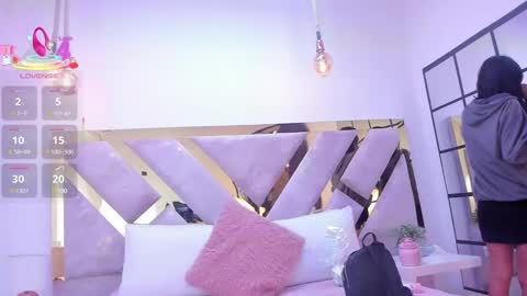 Snapshot of nayara_macherano chatting on 9, 3, 2025 nayara_macherano online show from 9, 3, 2025