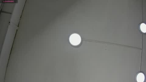 Snapshot of nayara_macherano chatting on 15, 12, 2025 nayara_macherano online show from 15, 12, 2025