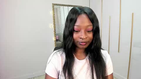 Nayaris 3 online show from 22, 12, 2025