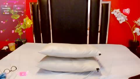 Snapshot of nayla_garner chatting on 1, 2, 2025 Lady Nayla online show from 1, 2, 2025