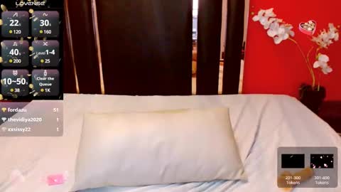 Snapshot of nayla_garner chatting on 12, 2, 2025 Lady Nayla online show from 12, 2, 2025