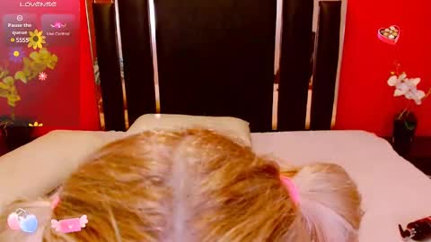 Snapshot of nayla_garner chatting on 25, 2, 2025 Lady Nayla online show from 25, 2, 2025