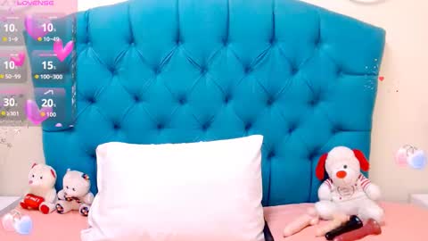 Snapshot of nayla_garner chatting on 14, 10, 2025 Lady Nayla online show from 14, 10, 2025