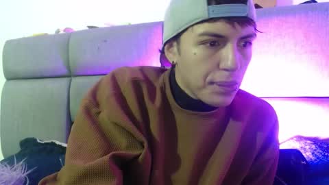 Im Nayton online show from 4, 2, 2026