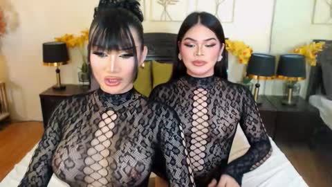 Snapshot of nayumi_edwards chatting on 17, 11, 2025 F R A N Z I A online show from 17, 11, 2025