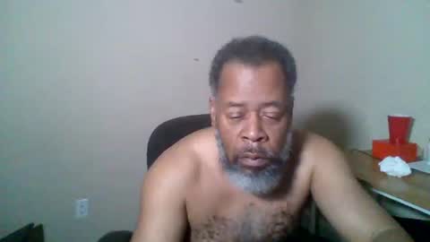 Snapshot of ncmale2021 chatting on 12, 9, 2025 Terry online show from 12, 9, 2025