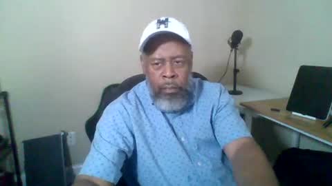 Snapshot of ncmale2021 chatting on 15, 9, 2025 Terry online show from 15, 9, 2025