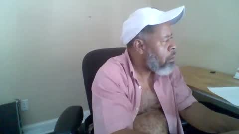 Snapshot of ncmale2021 chatting on 22, 9, 2025 Terry online show from 22, 9, 2025
