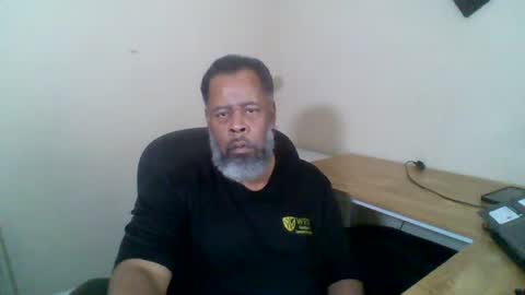 Snapshot of ncmale2021 chatting on 23, 9, 2025 Terry online show from 23, 9, 2025