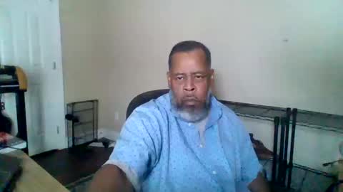 Snapshot of ncmale2021 chatting on 10, 10, 2025 Terry online show from 10, 10, 2025