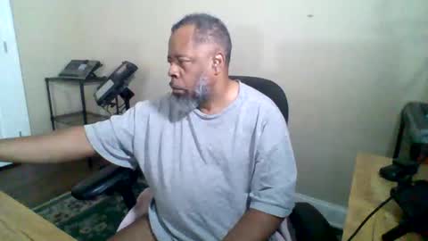 Snapshot of ncmale2021 chatting on 16, 10, 2025 Terry online show from 16, 10, 2025