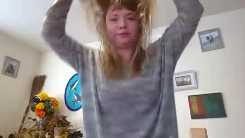 Snapshot of nealiana96 chatting on 4, 12, 2024 Nealiana online show from 4, 12, 2024