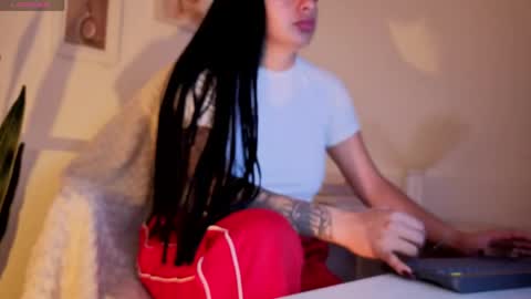 Hellen online show from 15, 4, 2026