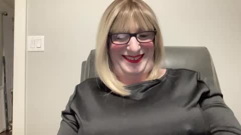 OralFemmeBoy online show from 15, 12, 2024