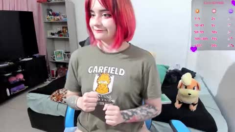 Snapshot of neeko_lol_ chatting on 29, 9, 2025 Geek Nicole im Neeko UwU online show from 29, 9, 2025