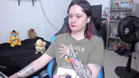 Snapshot of neeko_lol_ chatting on 22, 2, 2026 Geek Nicole im Neeko UwU online show from 22, 2, 2026