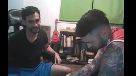 Snapshot of nefe7 chatting on 16, 12, 2025 Nek y Ema online show from 16, 12, 2025