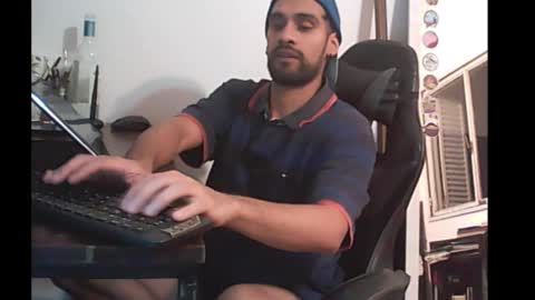 Snapshot of nefe7 chatting on 17, 12, 2025 Nek y Ema online show from 17, 12, 2025