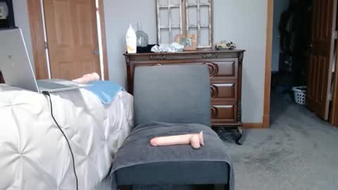 NEIGHBORGUY4U online show from 8, 6, 2026