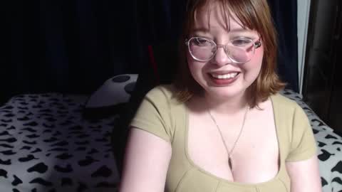 Snapshot of neko_dolly chatting on 4, 12, 2025 neko_dolly online show from 4, 12, 2025
