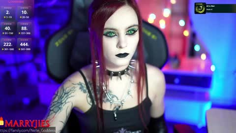 Snapshot of nelle_ chatting on 23, 1, 2025 online show from 23, 1, 2025