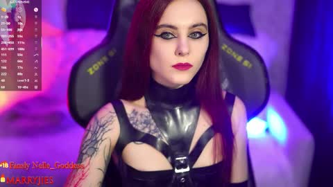 Snapshot of nelle_ chatting on 1, 10, 2025 online show from 1, 10, 2025