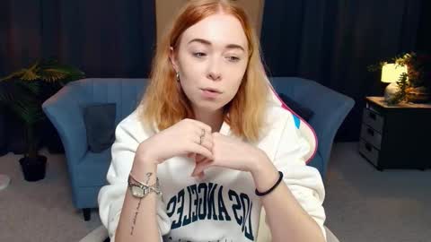 Snapshot of nelliemathers chatting on 16, 11, 2025 Nelli online show from 16, 11, 2025