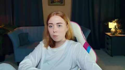 Snapshot of nelliemathers chatting on 4, 12, 2025 Nelli online show from 4, 12, 2025