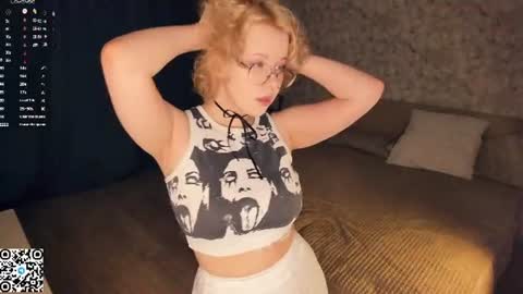 nelly_gloss online show from 21, 6, 2026