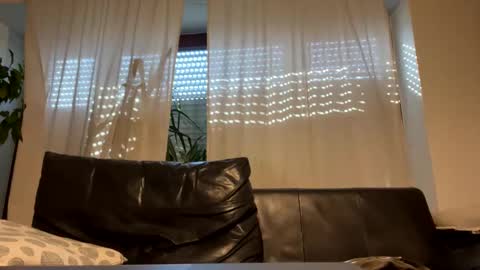 Snapshot of neneo21_ chatting on 11, 3, 2025 neneo21_ online show from 11, 3, 2025