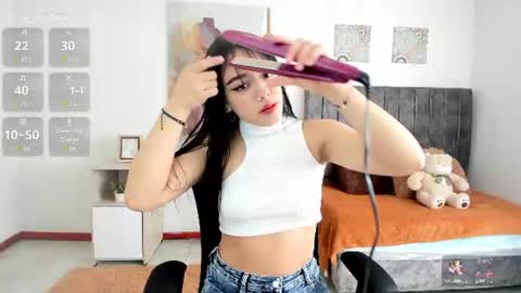 Snapshot of nenitaa_ chatting on 12, 6, 2026 nenitaa_ online show from 12, 6, 2026