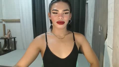 Snapshot of neomi_hardcock chatting on 13, 10, 2025 neomi online show from 13, 10, 2025