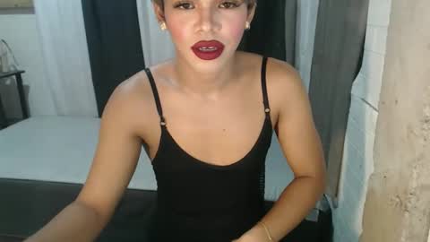 Snapshot of neomi_hardcock chatting on 23, 10, 2025 neomi online show from 23, 10, 2025