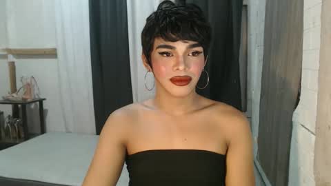 Snapshot of neomi_hardcock chatting on 30, 10, 2025 neomi online show from 30, 10, 2025