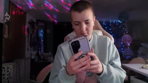 Snapshot of nerdy_squirty chatting on 17, 12, 2024 NerdySquirty online show from 17, 12, 2024