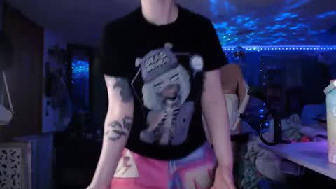 Snapshot of nerdy_squirty chatting on 12, 9, 2025 NerdySquirty online show from 12, 9, 2025