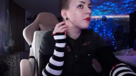 Snapshot of nerdy_squirty chatting on 20, 10, 2025 NerdySquirty online show from 20, 10, 2025