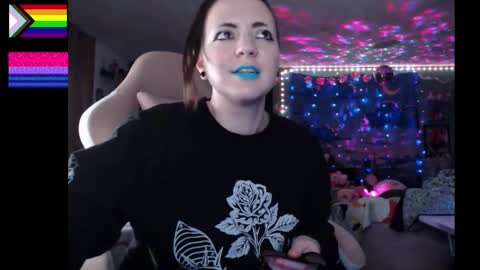 Snapshot of nerdy_squirty chatting on 26, 10, 2025 NerdySquirty online show from 26, 10, 2025