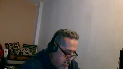 Snapshot of neron401 chatting on 19, 12, 2025 neron401 online show from 19, 12, 2025