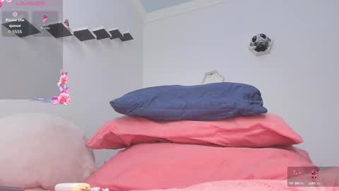 Snapshot of nesferet_sanz chatting on 15, 9, 2025 Aleja online show from 15, 9, 2025