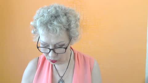 NessyJenixs online show from 28, 6, 2026