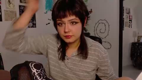 Snapshot of neurotic_witch chatting on 8, 7, 2026 Mar online show from 8, 7, 2026