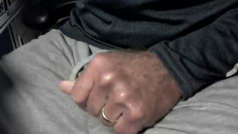 nevrsaynevr2000 online show from 7, 10, 2025