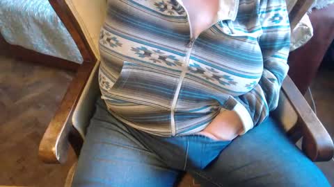 Snapshot of new_milf chatting on 15, 12, 2024 Lilly online show from 15, 12, 2024