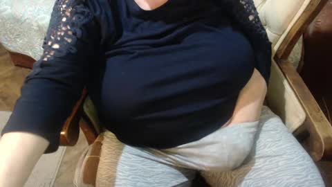 Snapshot of new_milf chatting on 21, 12, 2024 Lilly online show from 21, 12, 2024