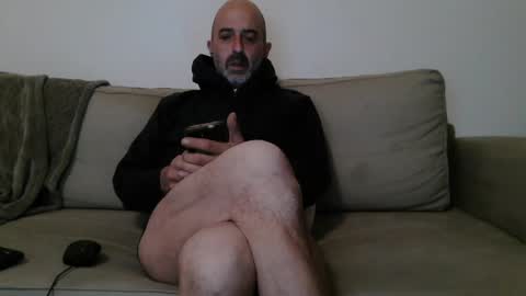 Snapshot of new_simi_74 chatting on 1, 1, 2025 simi online show from 1, 1, 2025