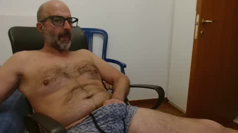 Snapshot of new_simi_74 chatting on 29, 9, 2025 simi online show from 29, 9, 2025