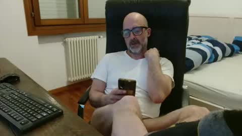 simi online show from 12, 4, 2026