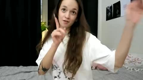 Snapshot of newproject_ chatting on 26, 11, 2025 Nova online show from 26, 11, 2025