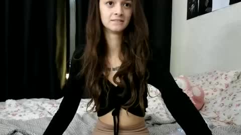 Snapshot of newproject_ chatting on 27, 11, 2025 Nova online show from 27, 11, 2025